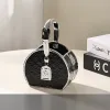 Круглая ваза