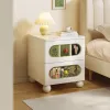 белый