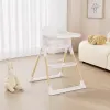 Дерево и белый