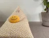 С рисунком яблока и улыбкой