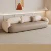 Коричневый и белый