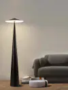 белый