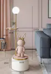 Розовый