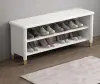 белый